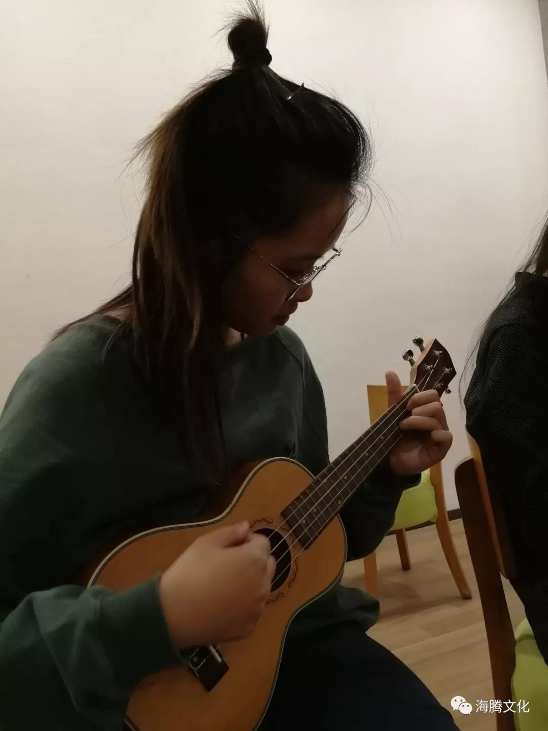 學員2